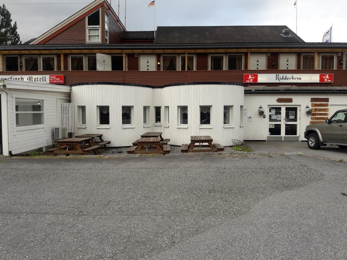 Ridderkroa Tresfjord Motel Exterior foto