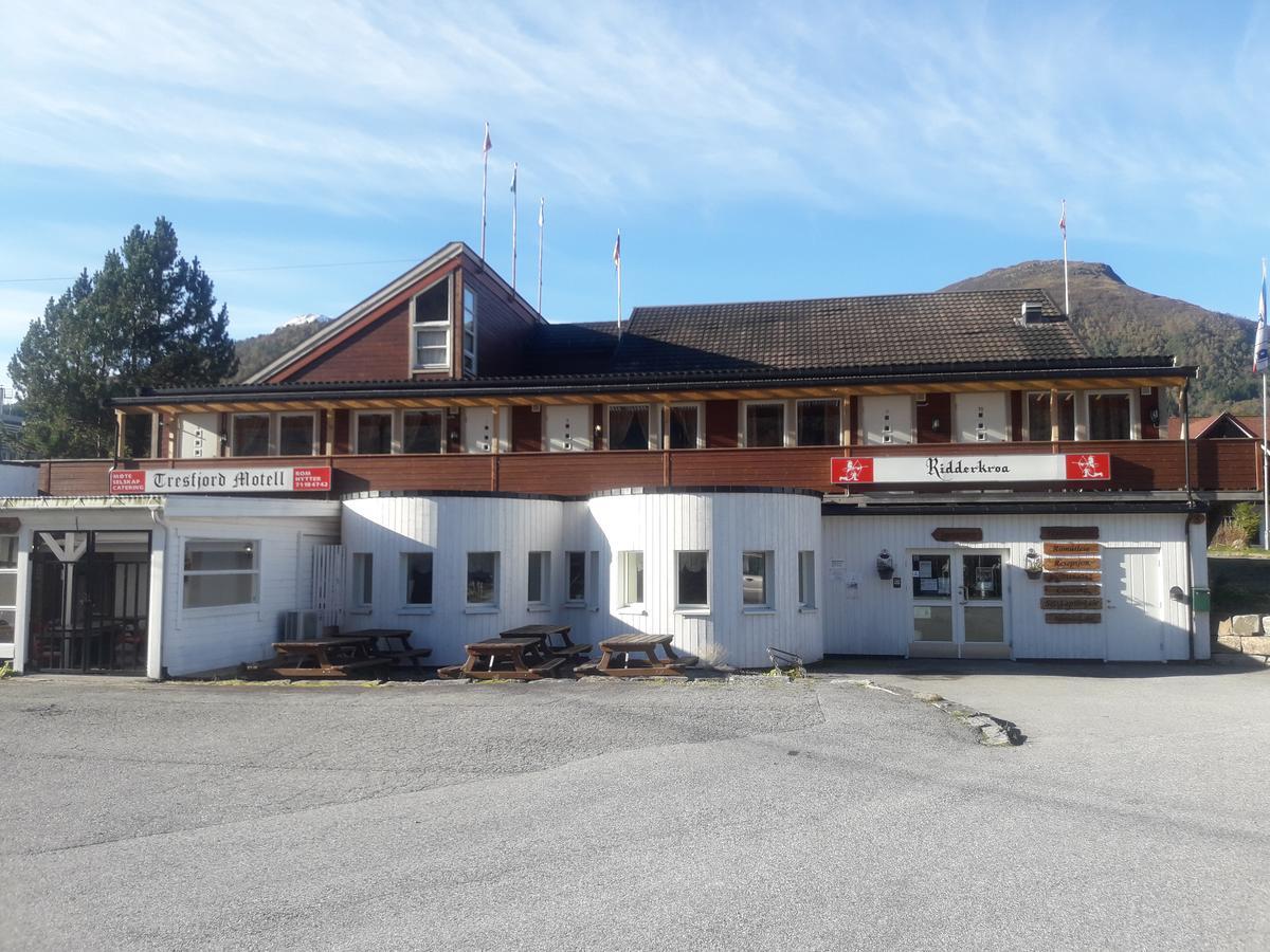 Ridderkroa Tresfjord Motel Exterior foto